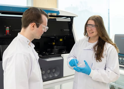 Gyrolab xPand with people